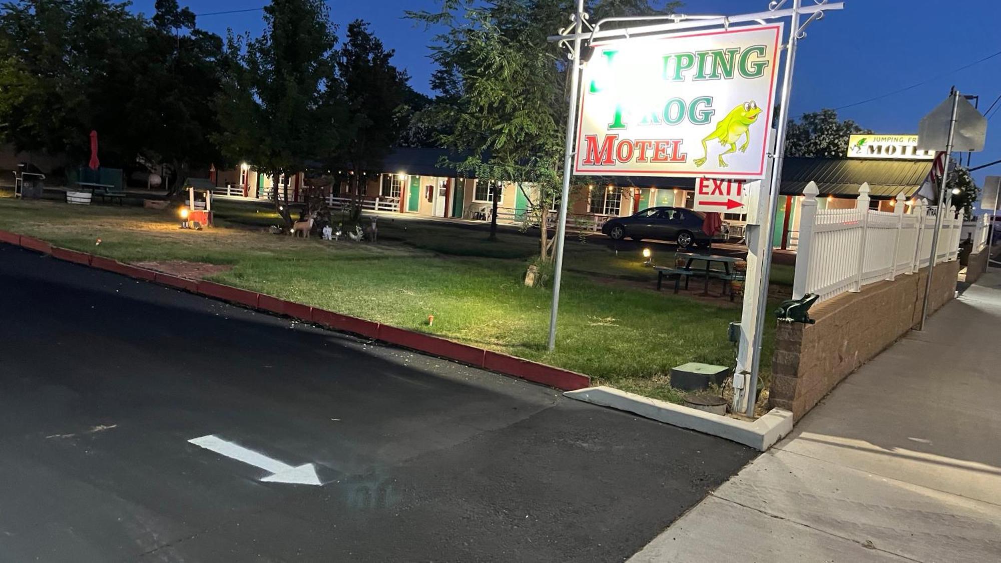 Jumping Frog Motel Angels Camp Exterior foto
