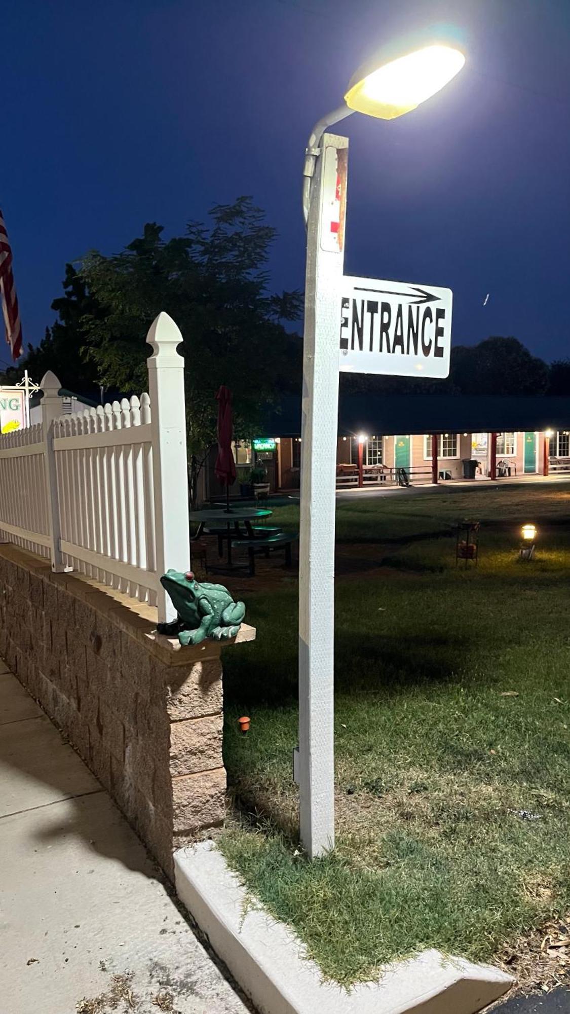 Jumping Frog Motel Angels Camp Exterior foto